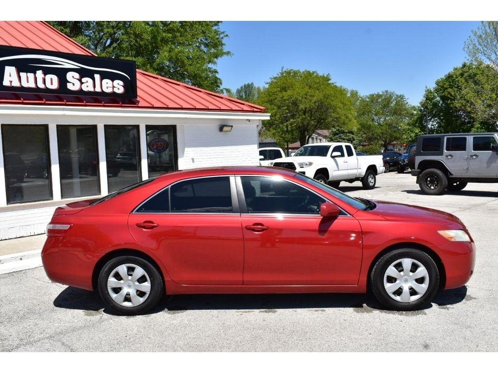 Toyota Camry LE 5-Spd AT 2009