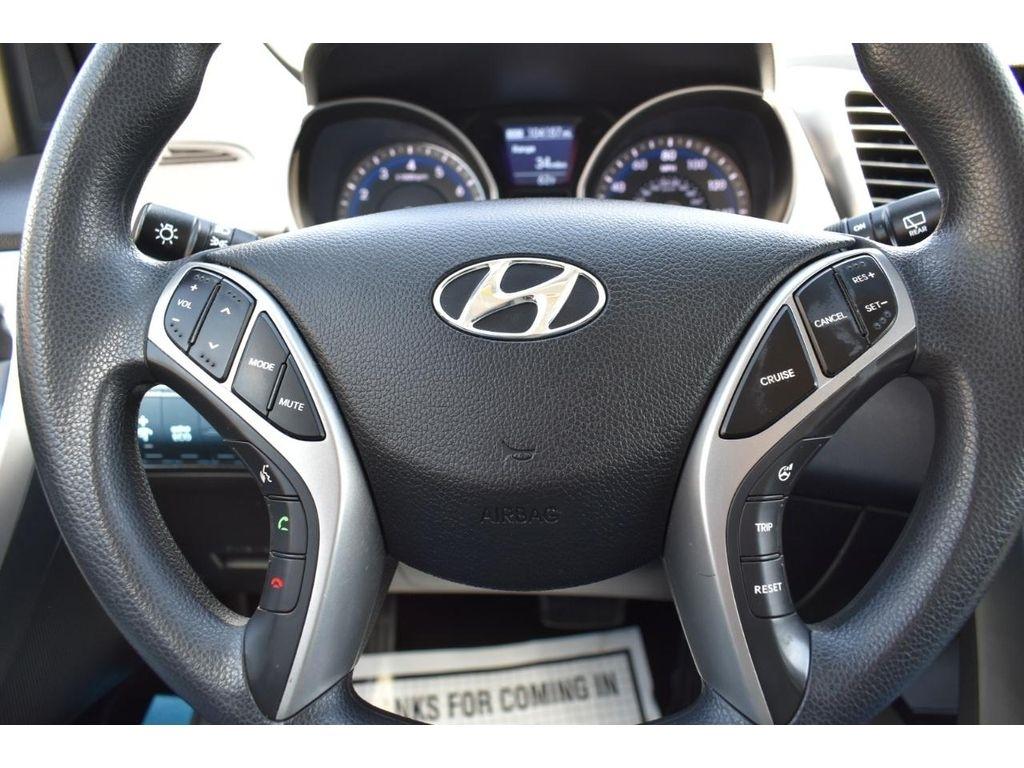 Hyundai Elantra GT A/T 2016