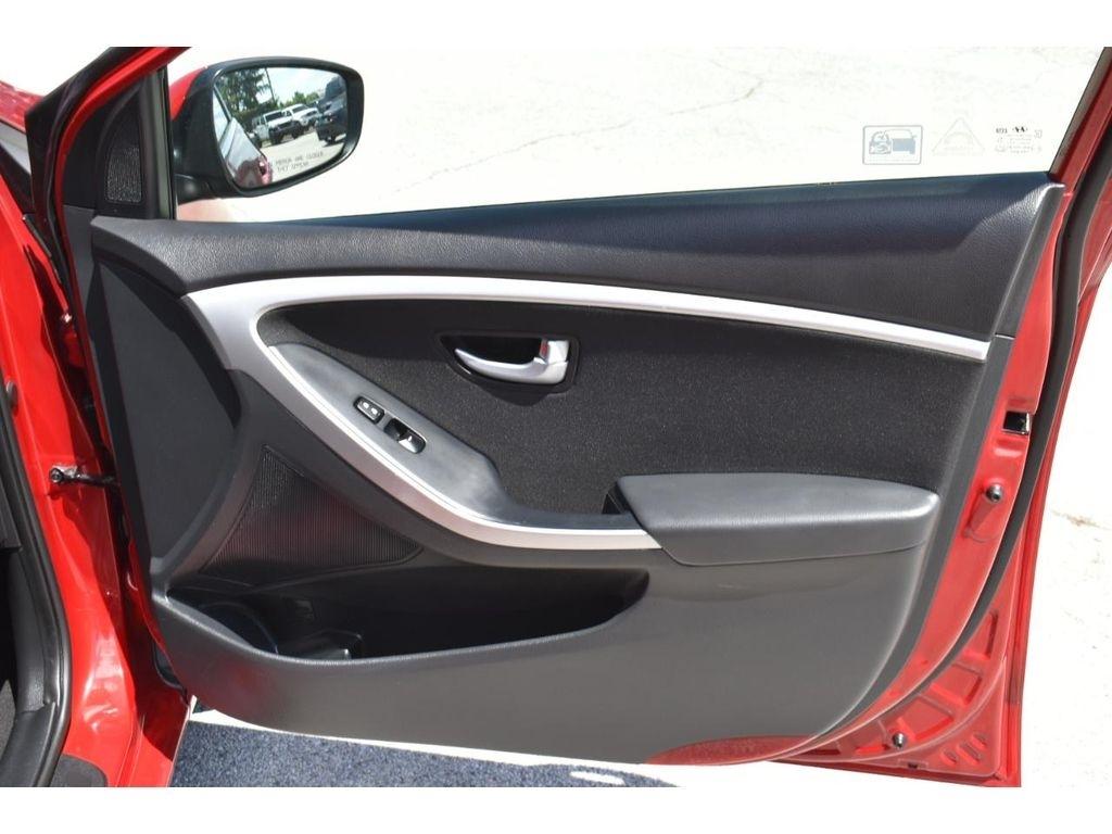Hyundai Elantra GT A/T 2016