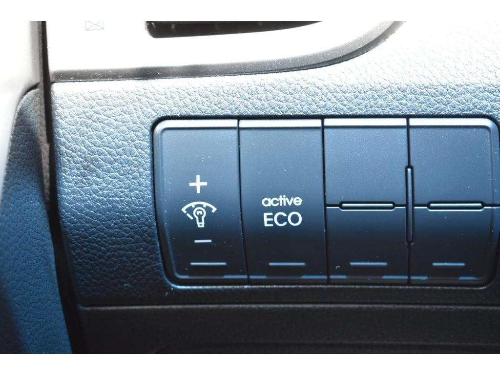 Hyundai Elantra GT A/T 2016