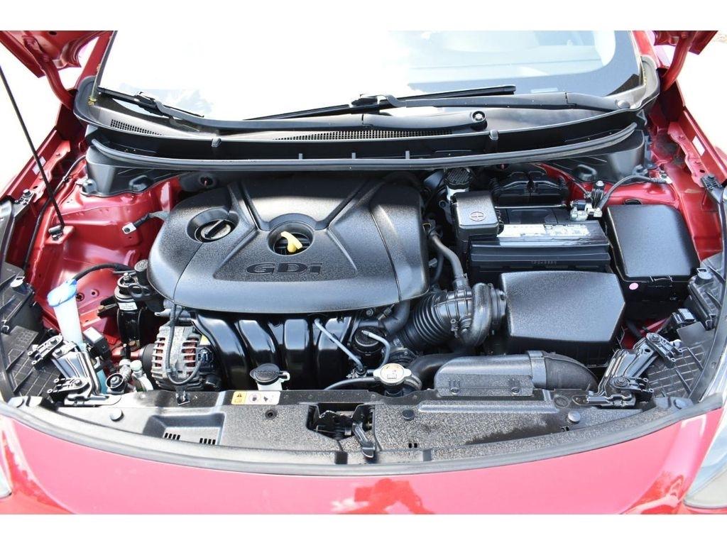 Hyundai Elantra GT A/T 2016