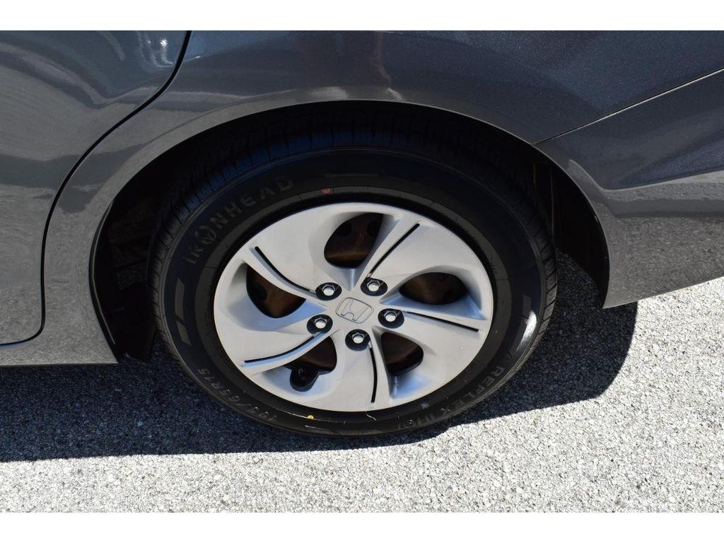 Honda Civic LX Sedan 5-Speed AT 2013