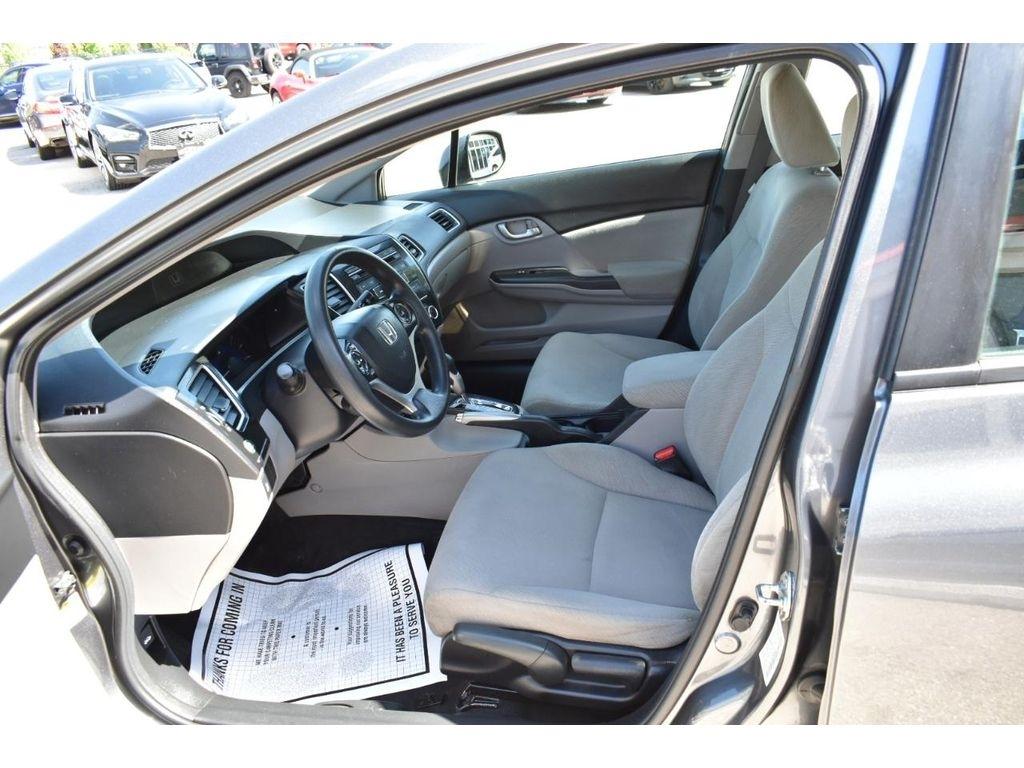 Honda Civic LX Sedan 5-Speed AT 2013