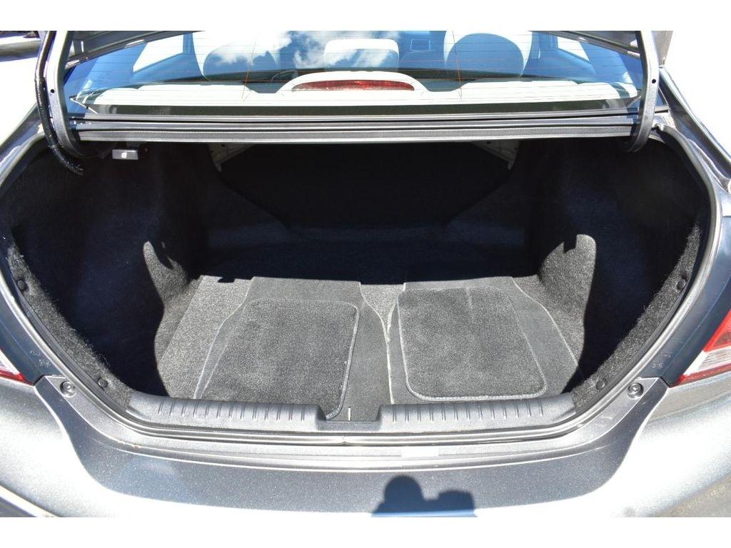 Honda Civic LX Sedan 5-Speed AT 2013