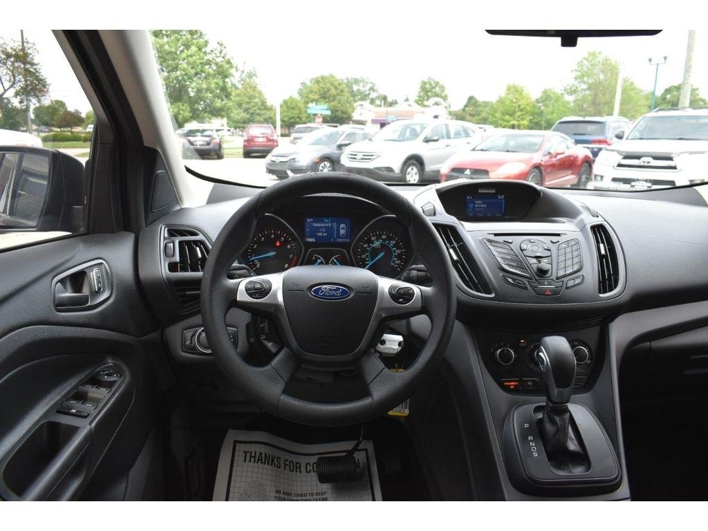 Ford Escape S FWD 2015