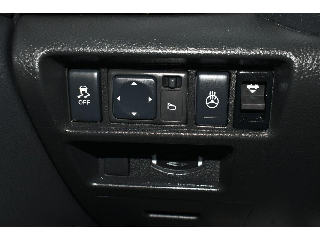 Nissan Maxima SV 2011