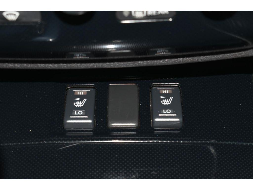 Nissan Maxima SV 2011