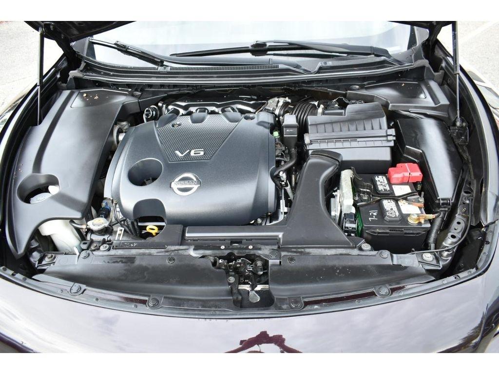 Nissan Maxima SV 2011