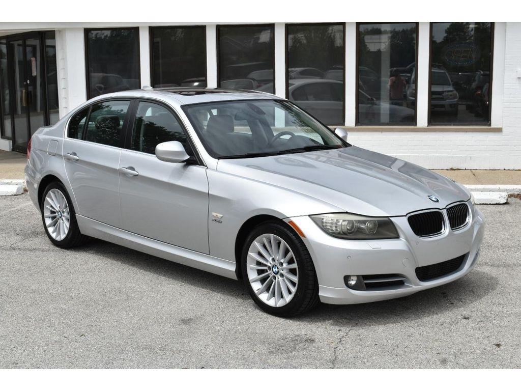 BMW 3-Series 335i xDrive 2011