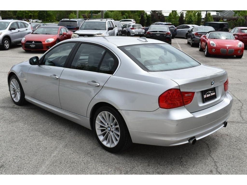 BMW 3-Series 335i xDrive 2011