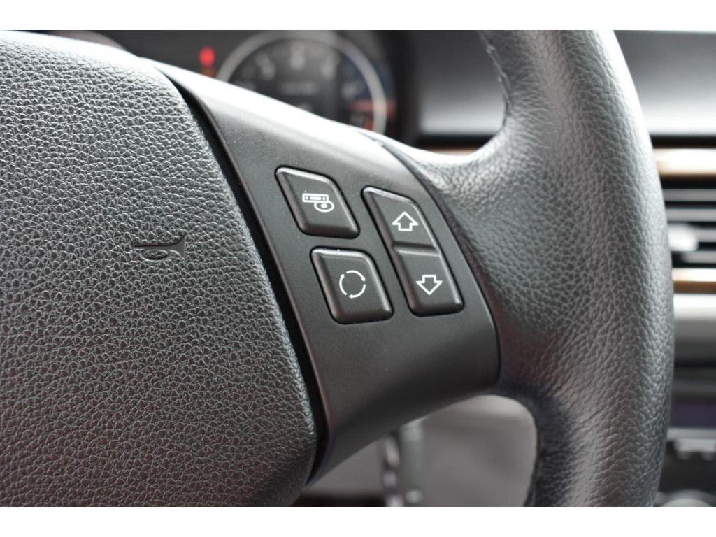 BMW 3-Series 335i xDrive 2011