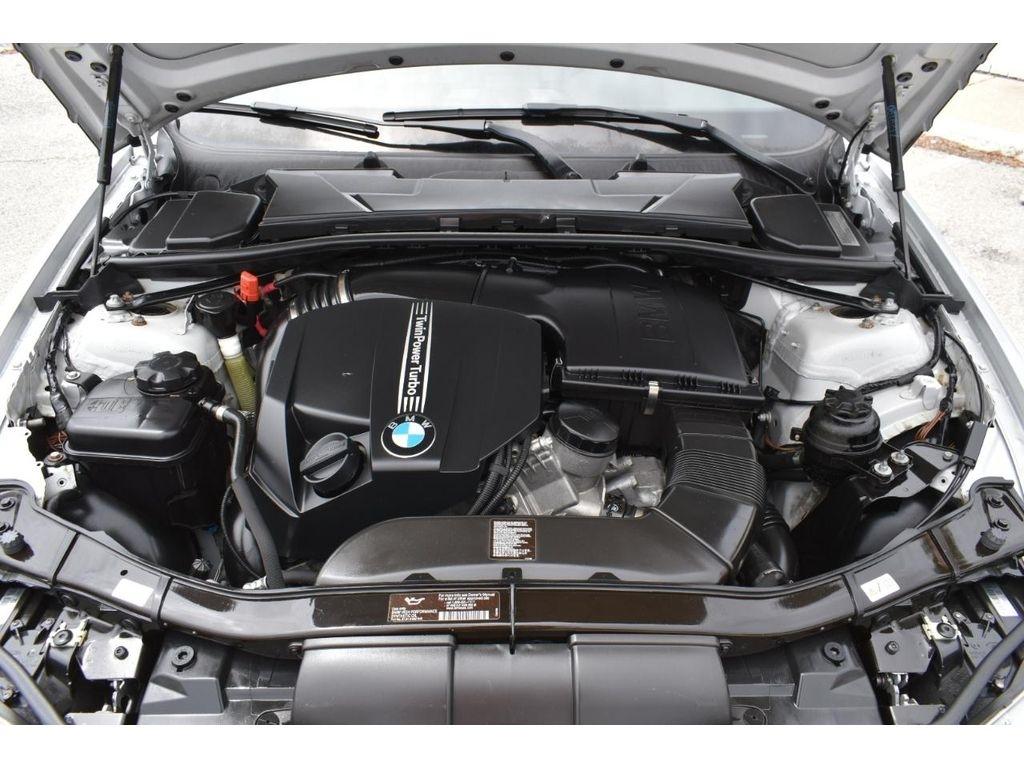 BMW 3-Series 335i xDrive 2011
