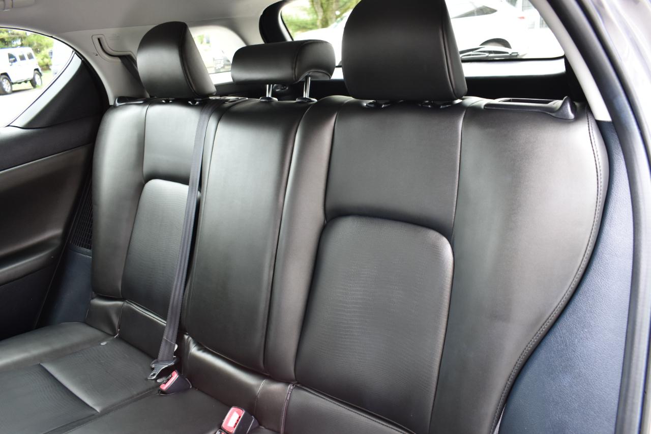 Lexus CT 200h Hybrid 4D Premium Sedan 2013