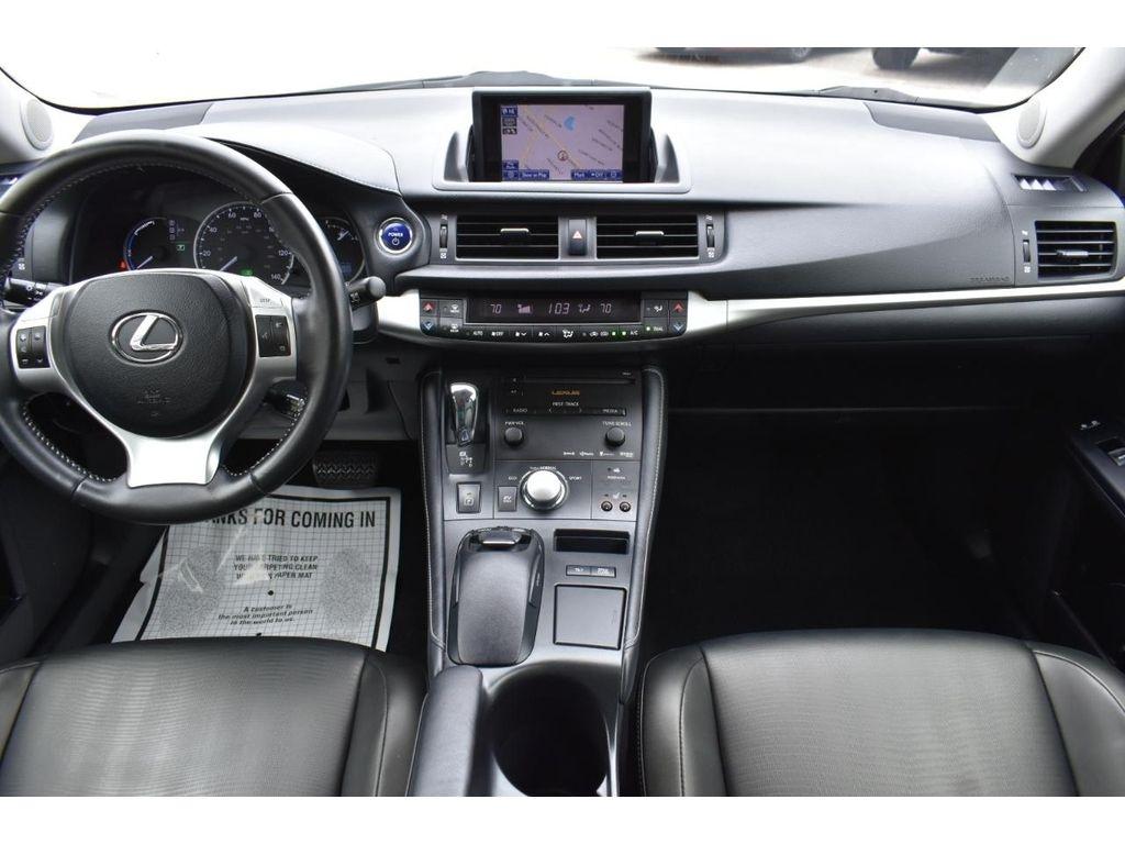 Lexus CT 200h Hybrid 4D Premium Sedan 2013