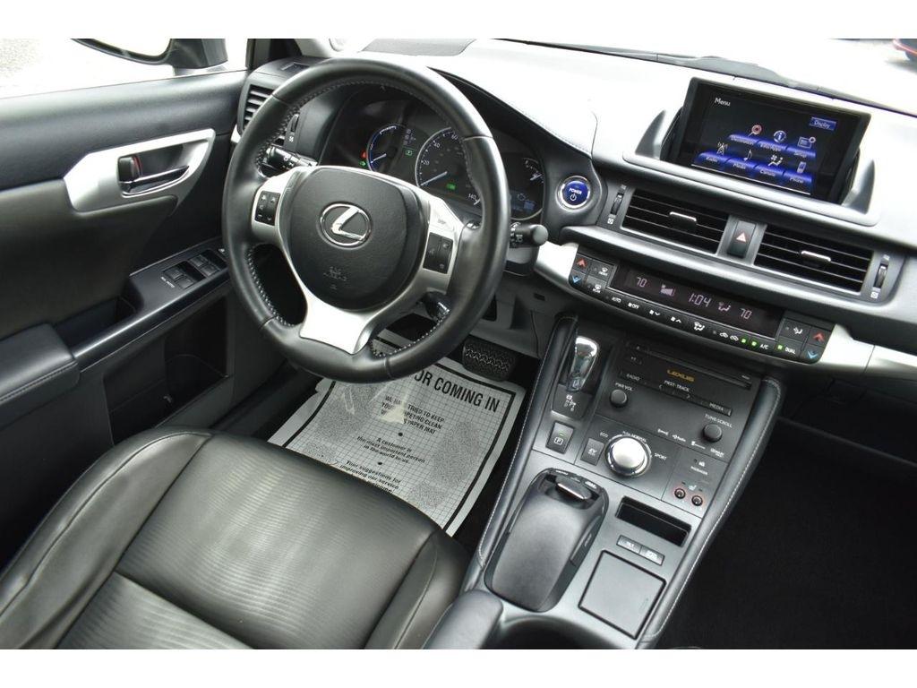 Lexus CT 200h Hybrid 4D Premium Sedan 2013
