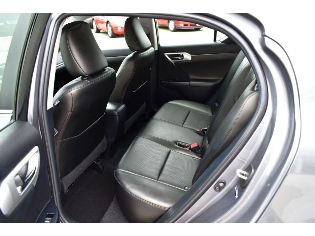 Lexus CT 200h Hybrid 4D Premium Sedan 2013