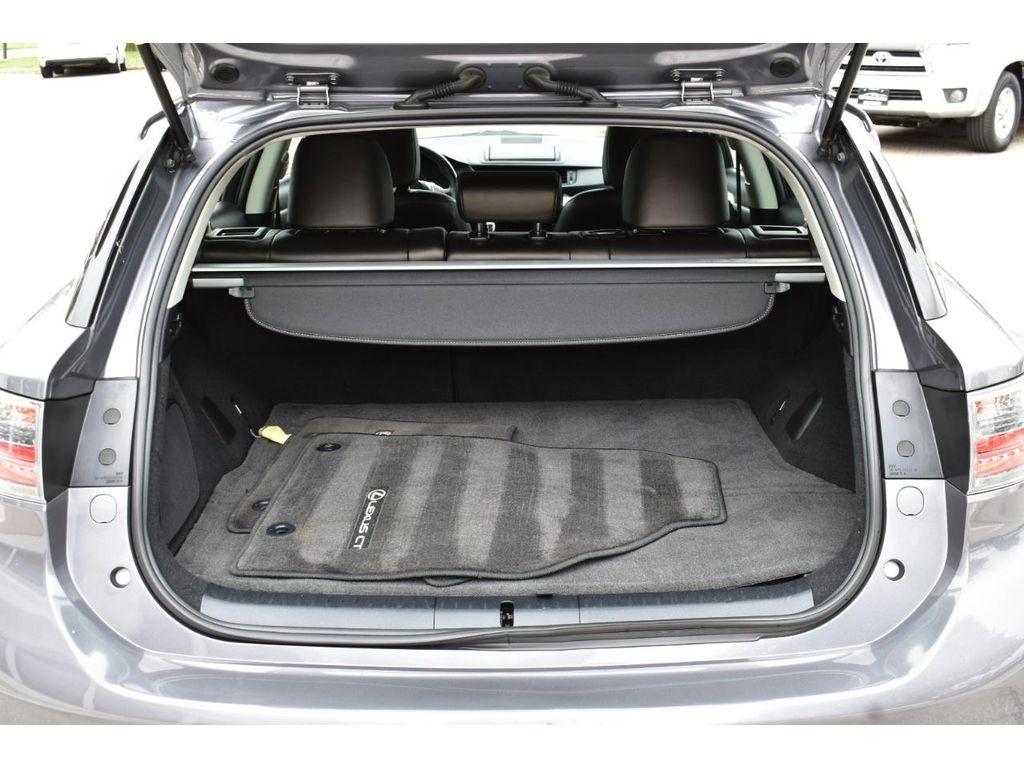Lexus CT 200h Hybrid 4D Premium Sedan 2013