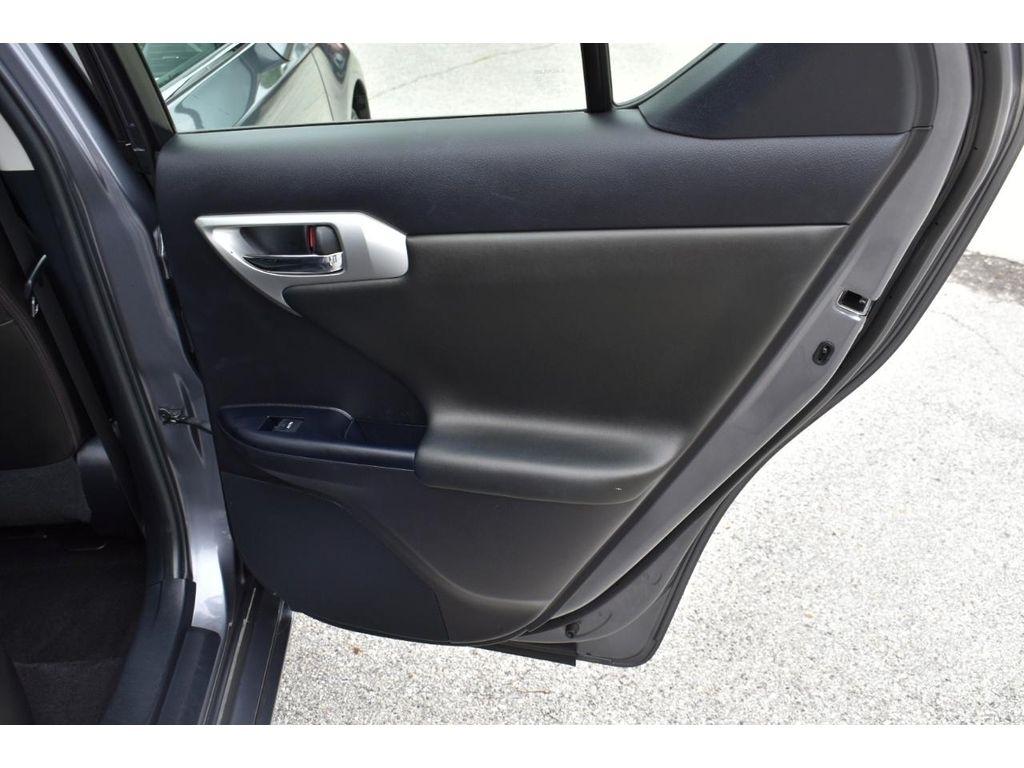 Lexus CT 200h Hybrid 4D Premium Sedan 2013
