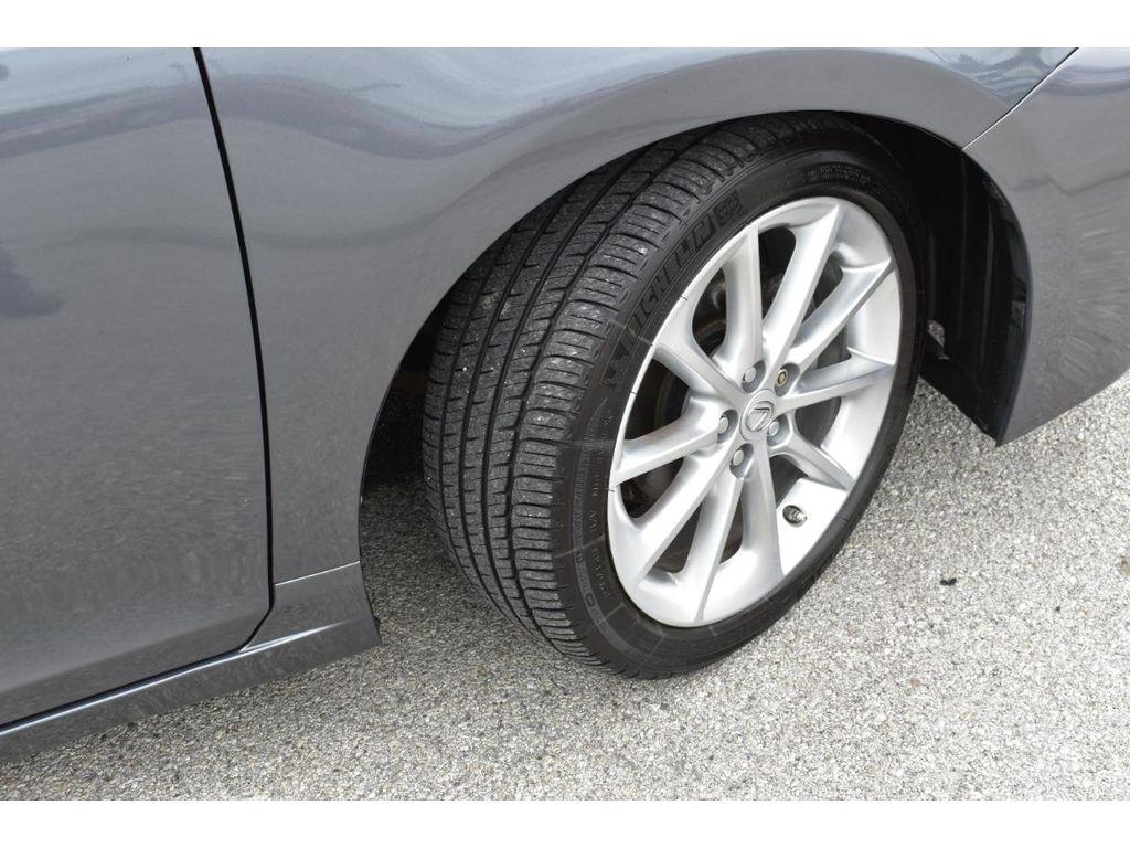 Lexus CT 200h Hybrid 4D Premium Sedan 2013