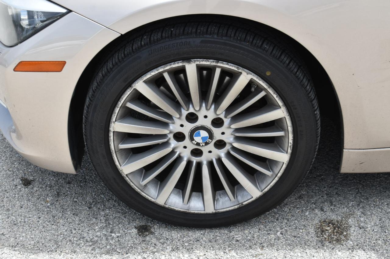BMW 3-Series 328i xDrive Sedan 2013