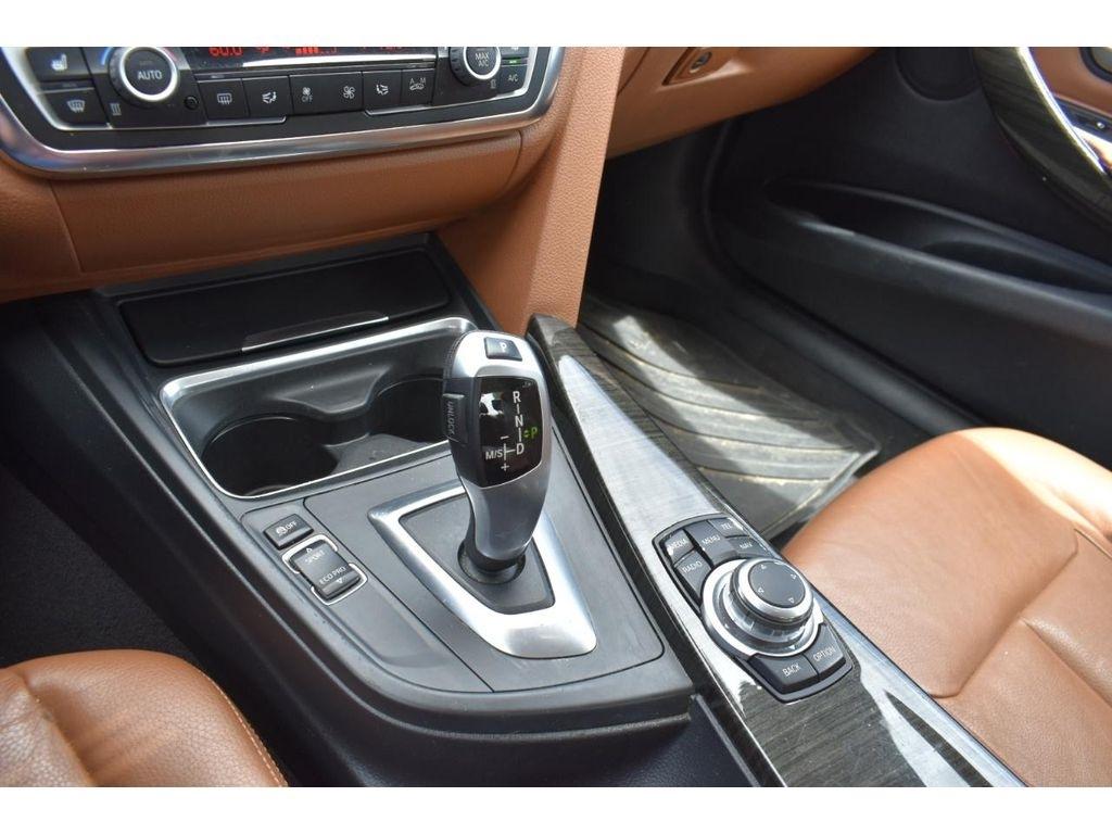 BMW 3-Series 328i xDrive Sedan 2013