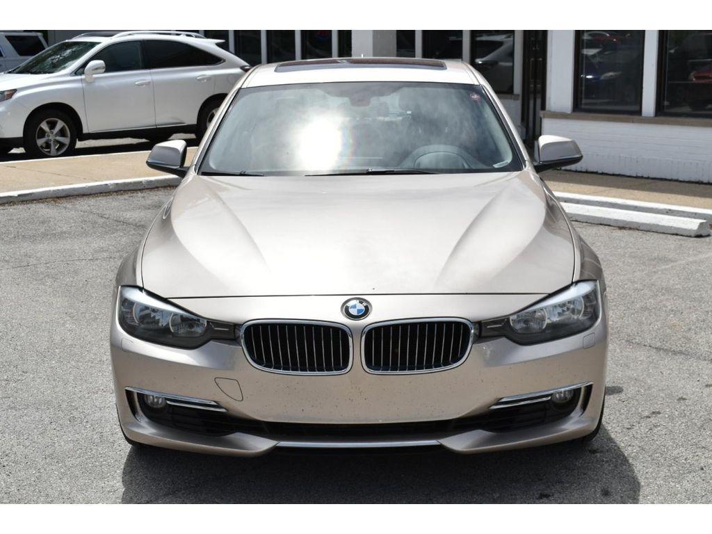 BMW 3-Series 328i xDrive Sedan 2013