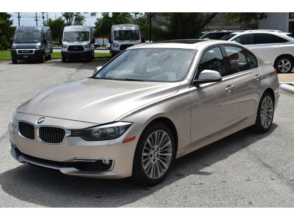 BMW 3-Series 328i xDrive Sedan 2013