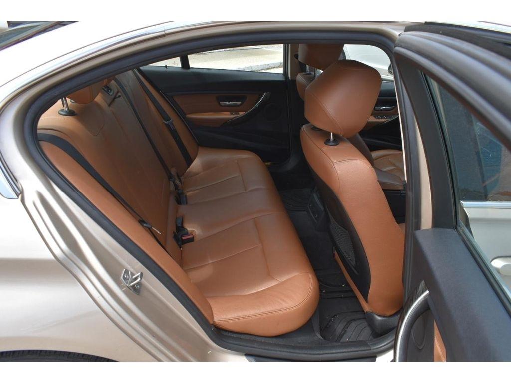 BMW 3-Series 328i xDrive Sedan 2013