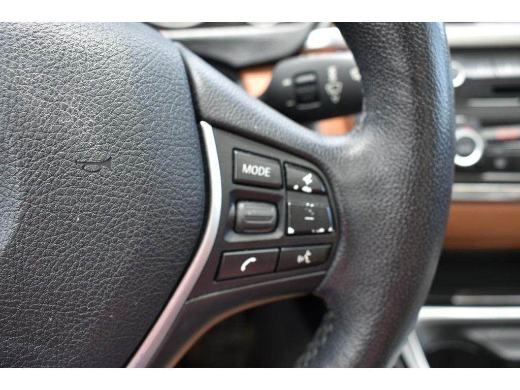 BMW 3-Series 328i xDrive Sedan 2013