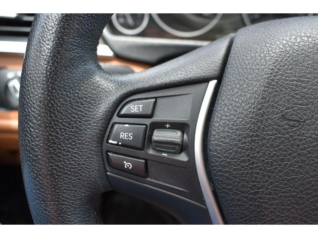 BMW 3-Series 328i xDrive Sedan 2013