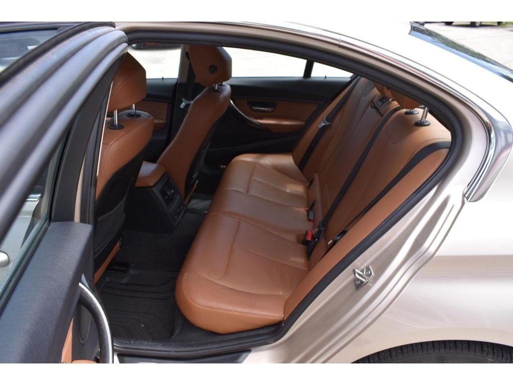 BMW 3-Series 328i xDrive Sedan 2013