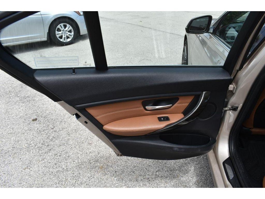 BMW 3-Series 328i xDrive Sedan 2013