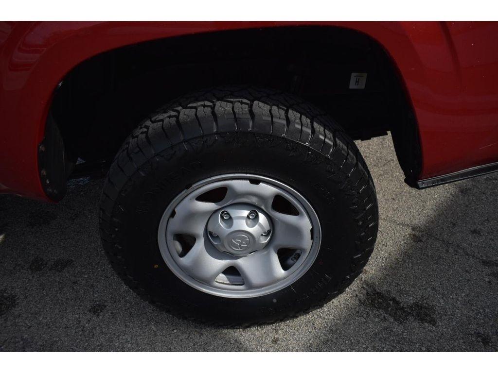 Toyota Tacoma SR5 Access Cab I4 6AT 4WD 2017