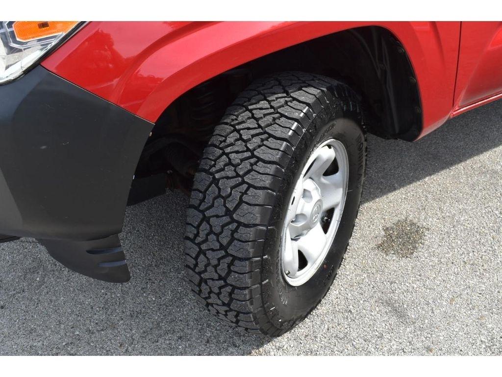 Toyota Tacoma SR5 Access Cab I4 6AT 4WD 2017