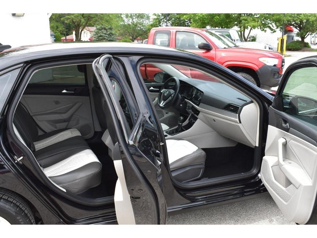 Volkswagen Jetta 1.4T S 6M 2020