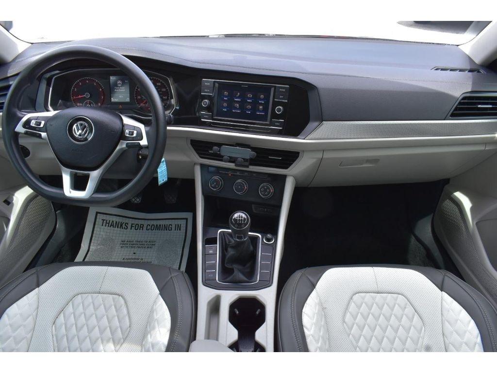 Volkswagen Jetta 1.4T S 6M 2020