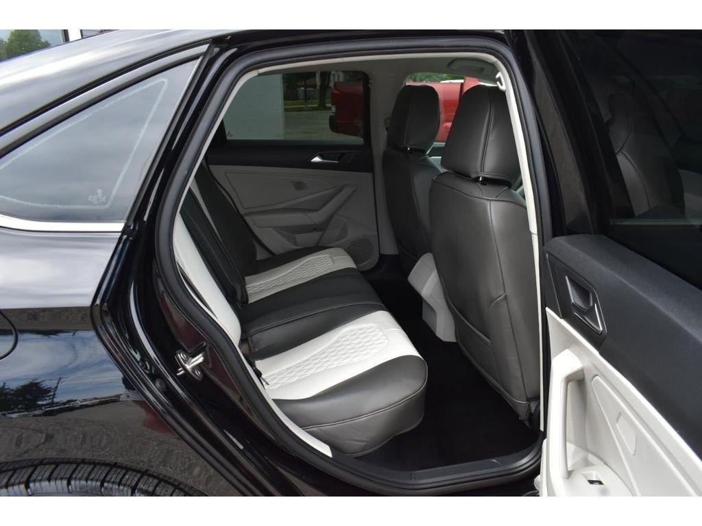 Volkswagen Jetta 1.4T S 6M 2020