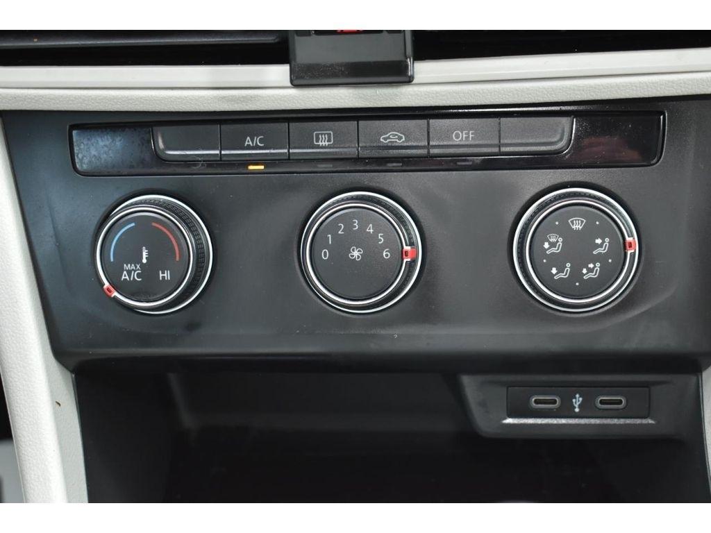 Volkswagen Jetta 1.4T S 6M 2020