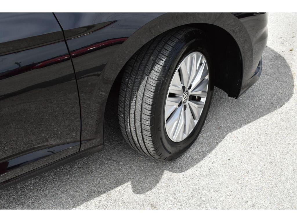 Volkswagen Jetta 1.4T S 6M 2020
