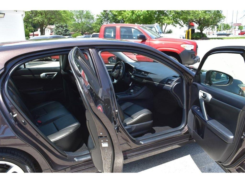 Lexus CT 200h Premium 2011
