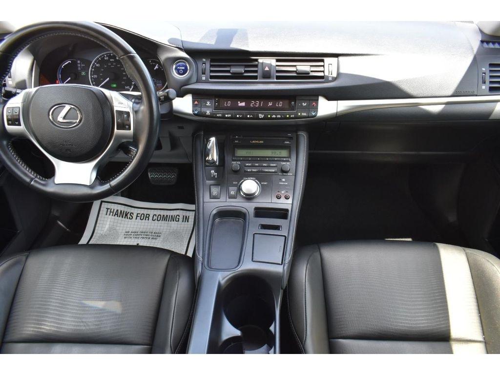 Lexus CT 200h Premium 2011