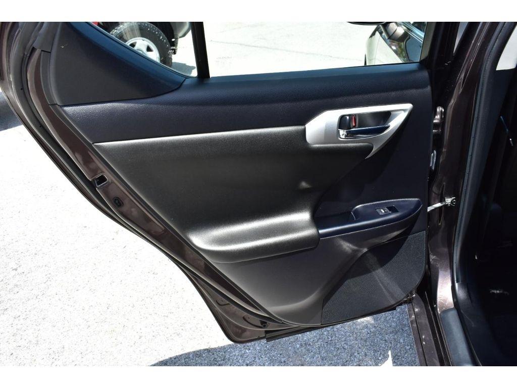 Lexus CT 200h Premium 2011