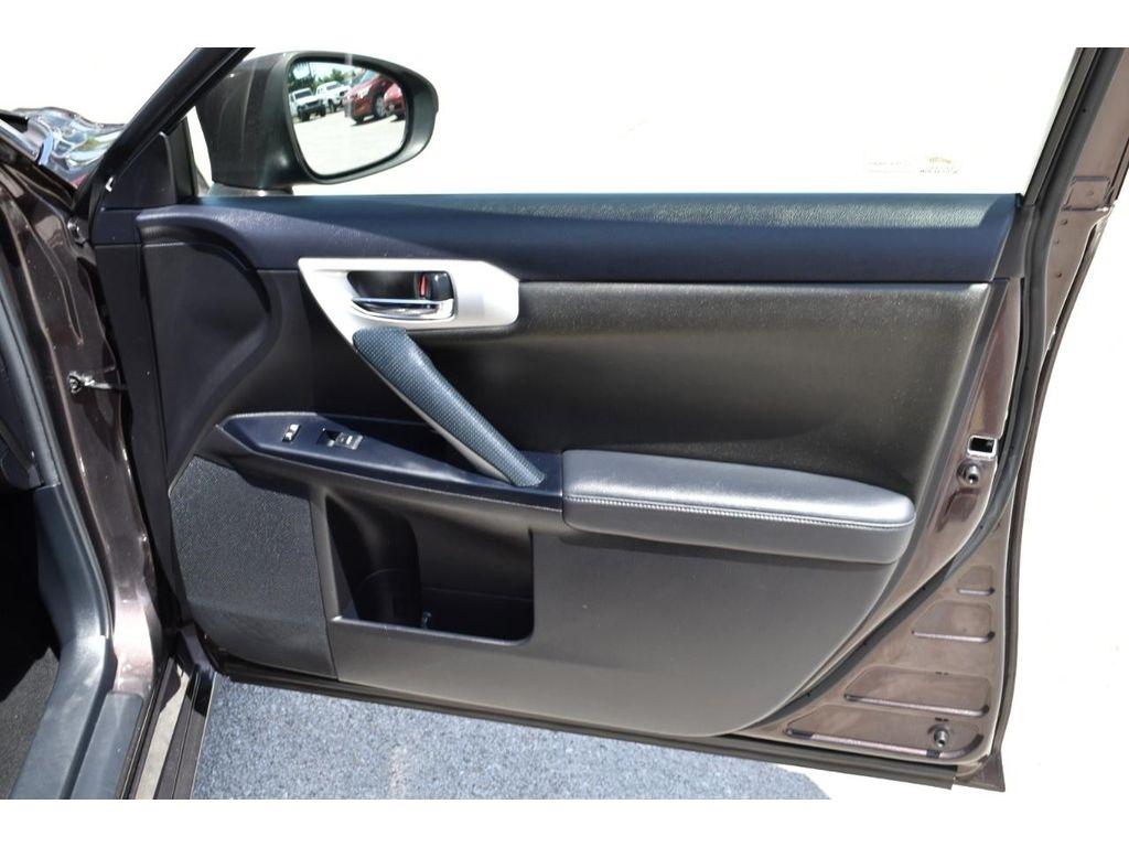 Lexus CT 200h Premium 2011