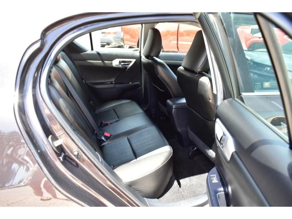 Lexus CT 200h Premium 2011