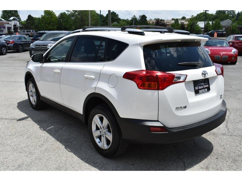 Toyota RAV4 XLE AWD 2013