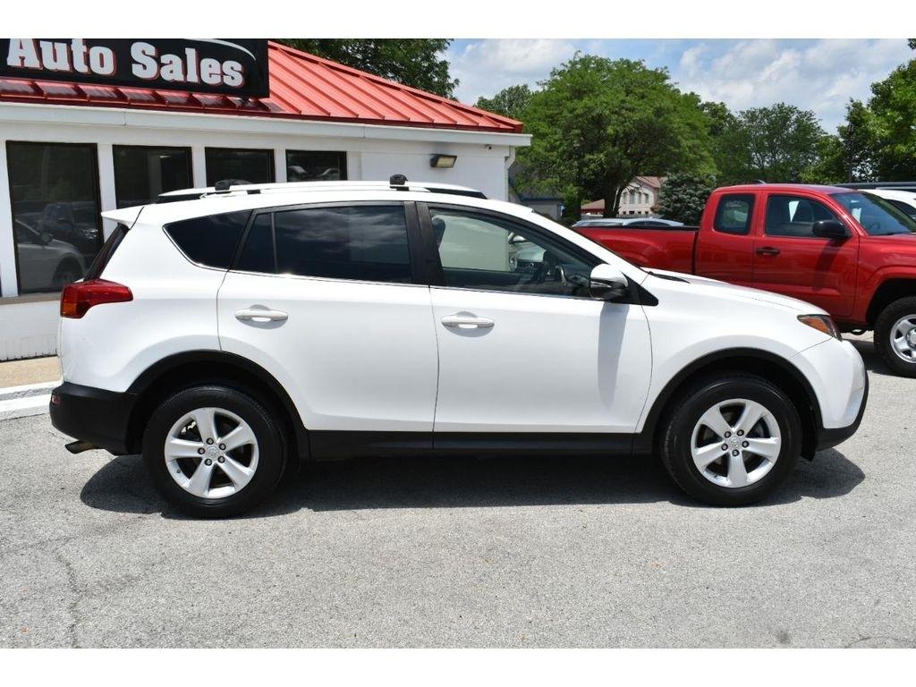 Toyota RAV4 XLE AWD 2013