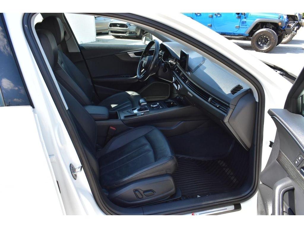 Audi A4 2.0 TFSI Premium quattro 7A 2019