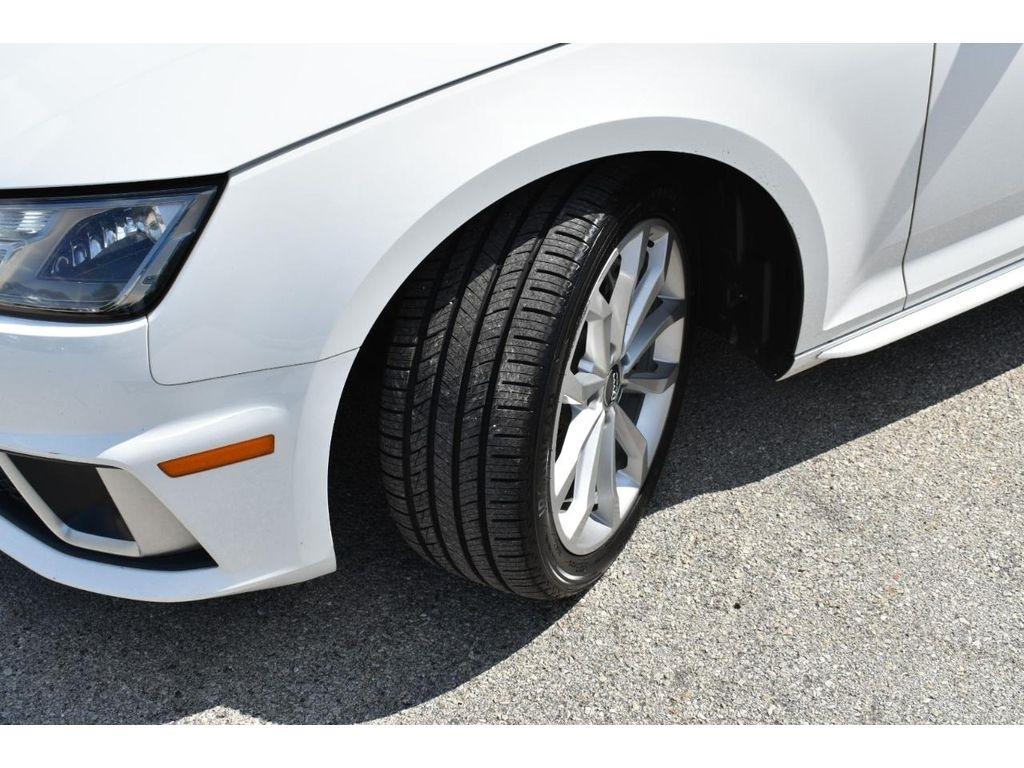 Audi A4 2.0 TFSI Premium quattro 7A 2019