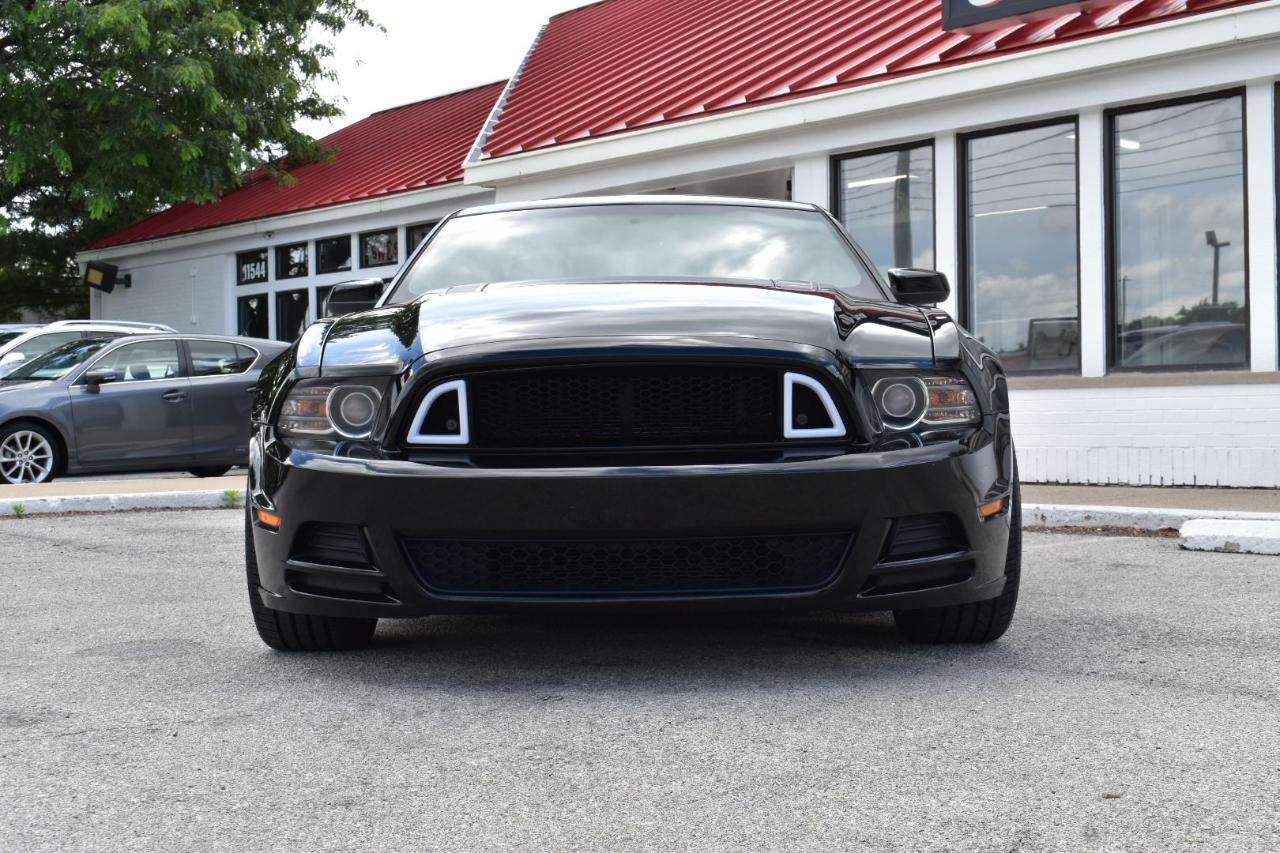 Ford Mustang GT Premium 2D Coupe 2013