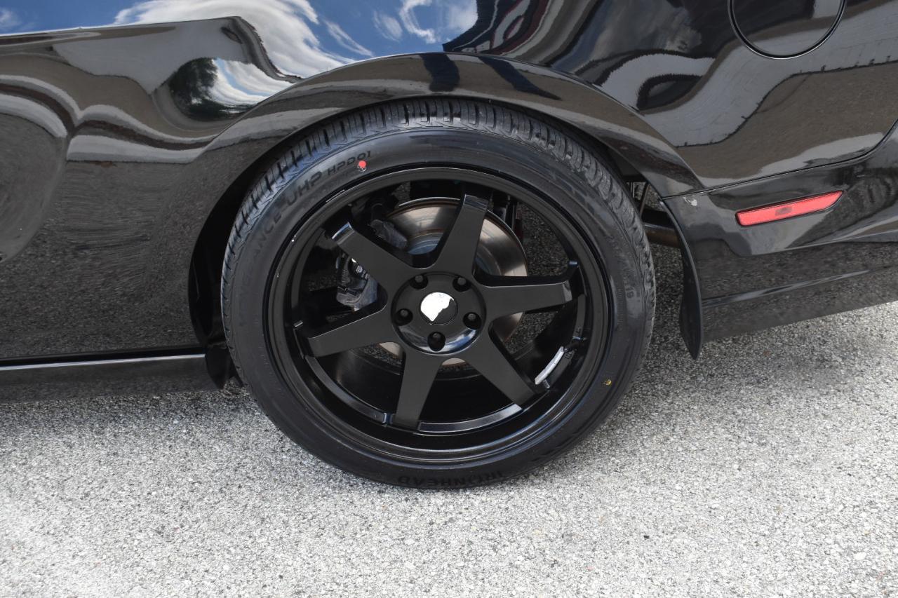 Ford Mustang GT Premium 2D Coupe 2013